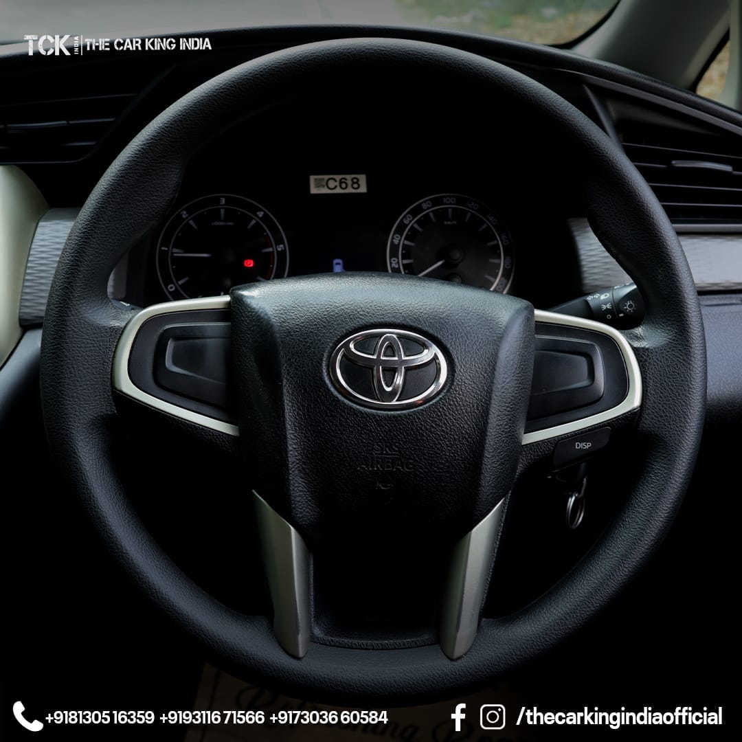 Used 2018 TOYOTA INNOVA CRYSTA 2.4 G MT red - photo 4
